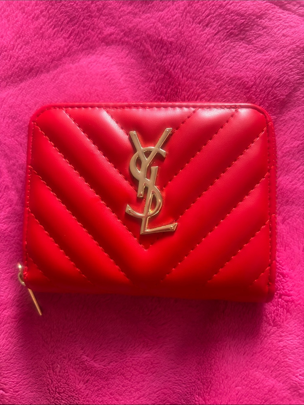 Coin Purse. Cards. IDs. Bank Cards or Folding Dollars Holder